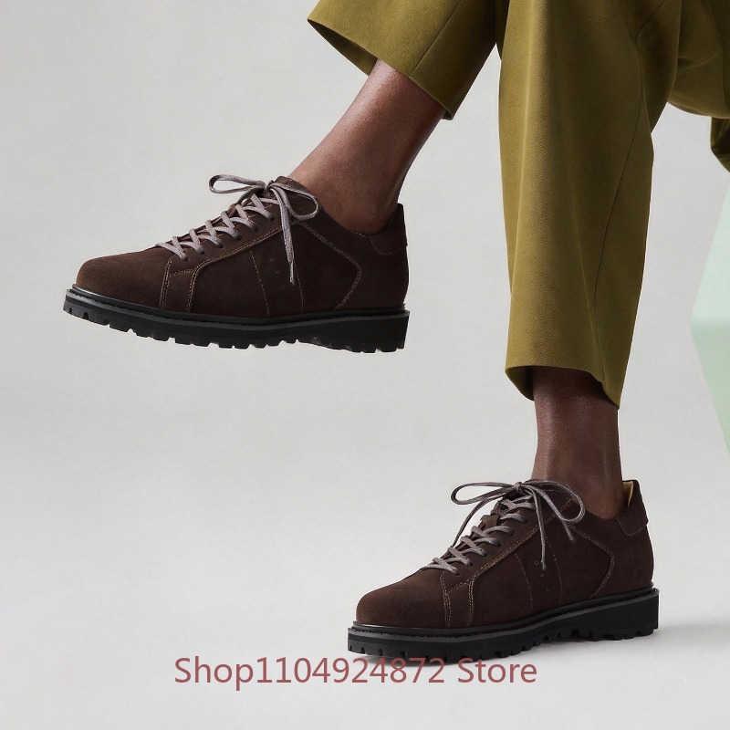 Leather Work Is - デザイナーラウンドトゥワークレザーシューズ メンズダービーカウスエードカジュアルレースアップ トレンドアウトドアハイキングスポーツレザーシューズ男性用