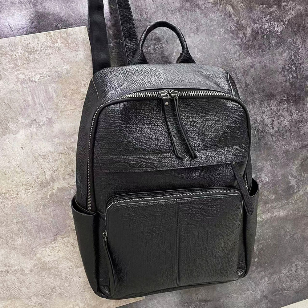 大型男性用本革トラベルバックパック ブラック牛革製ノートパソ - Leather Work Rucksack のレビューと価格