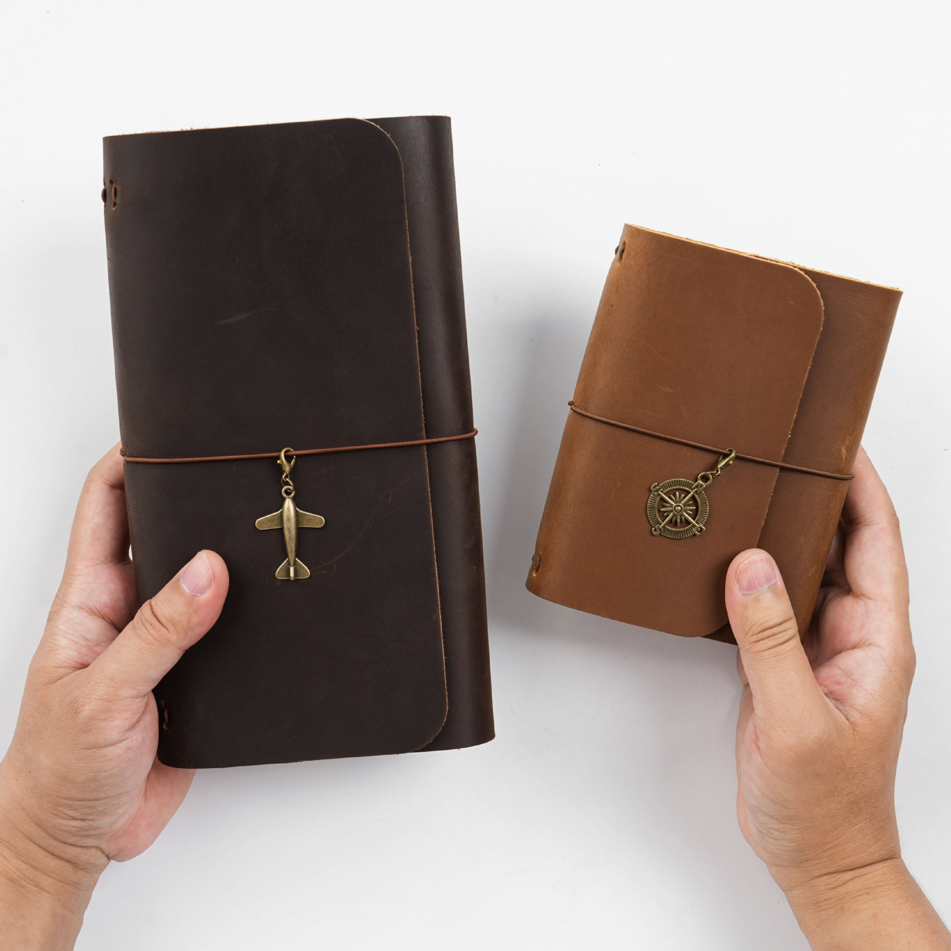 新着トリプルフォールド TN トラベラーズノート本牛革ヴィン - Leather Work Notepad のレビューと価格